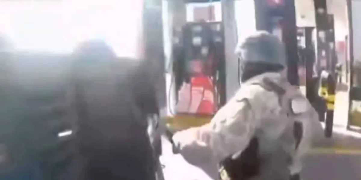 VIDEO. Emboscada en Jalisco contra militares en gasolinera, tras abatimiento de “El Mencho”