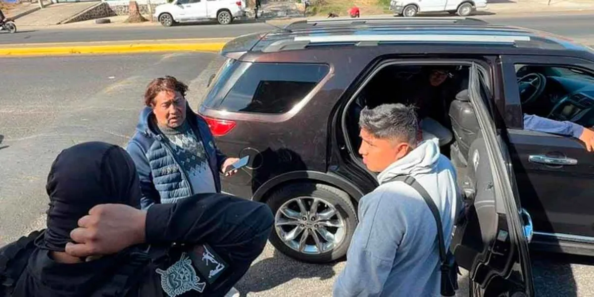 Salvan a familia del Edomex de ser asaltada en Texmelucan