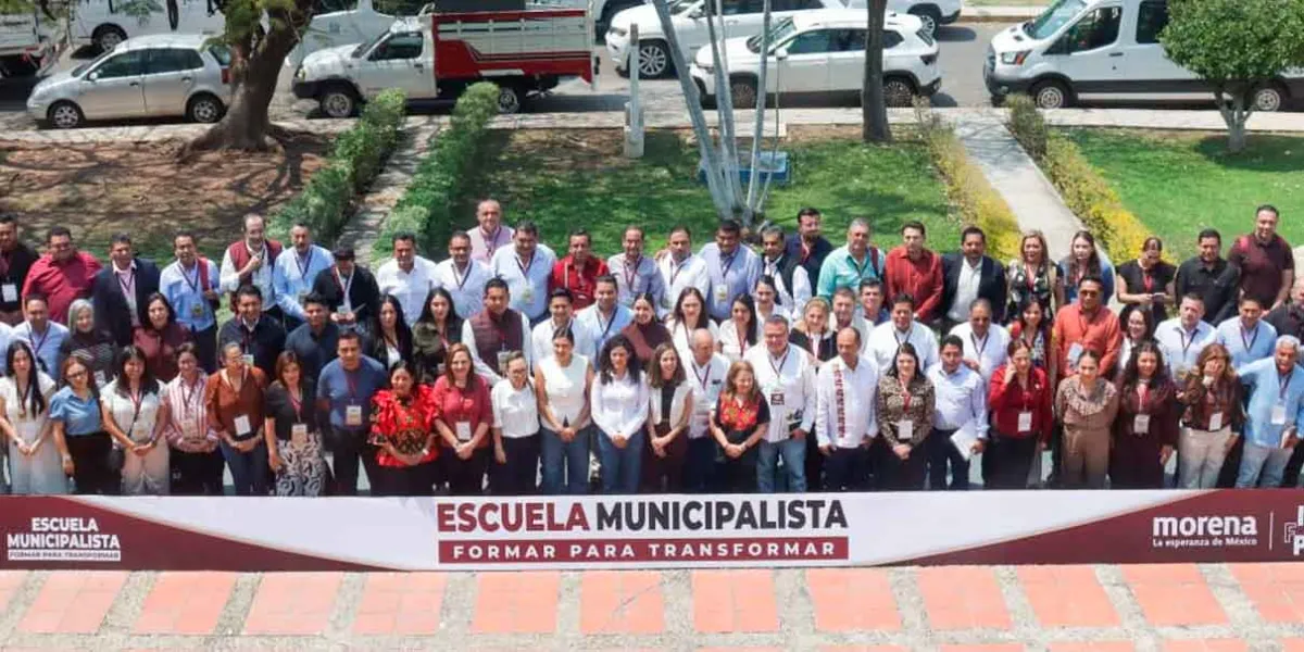 Alcaldesa de San Pedro, Tonantzin Fernández participa en la Escuela Municipalista de Morena
