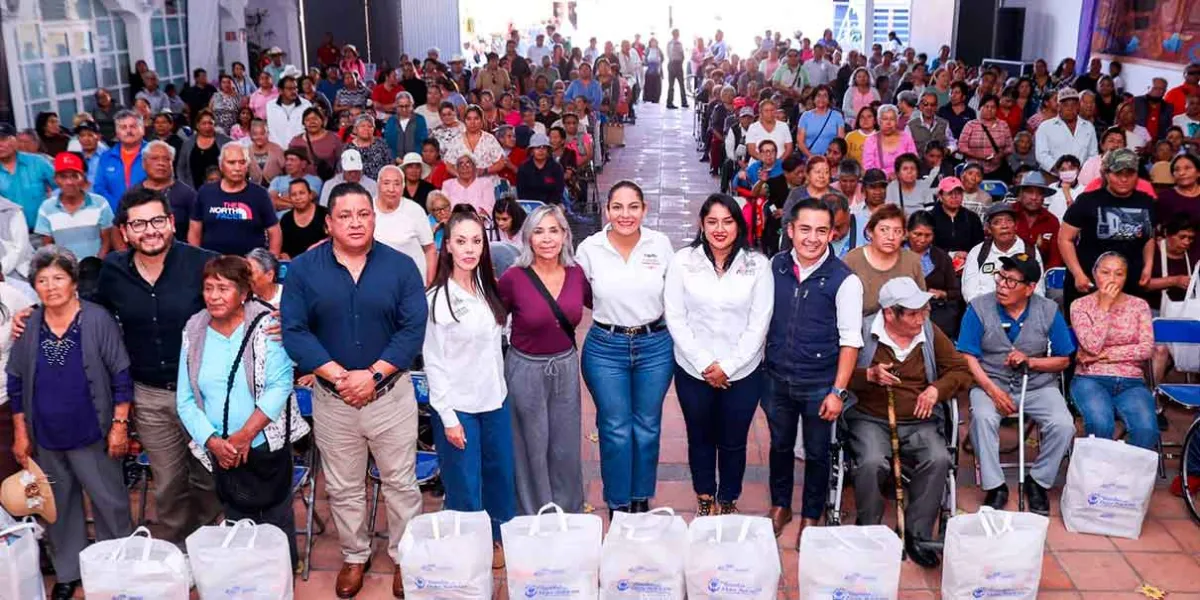 Lupita Cuautle inicia entrega de apoyos alimentarios en San Andrés Cholula