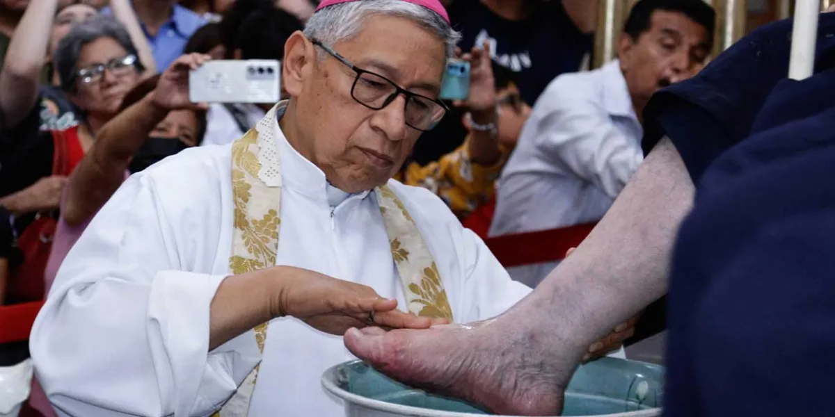 Humildad, servicio y amor al prójimo con Lavatorio de Pies
