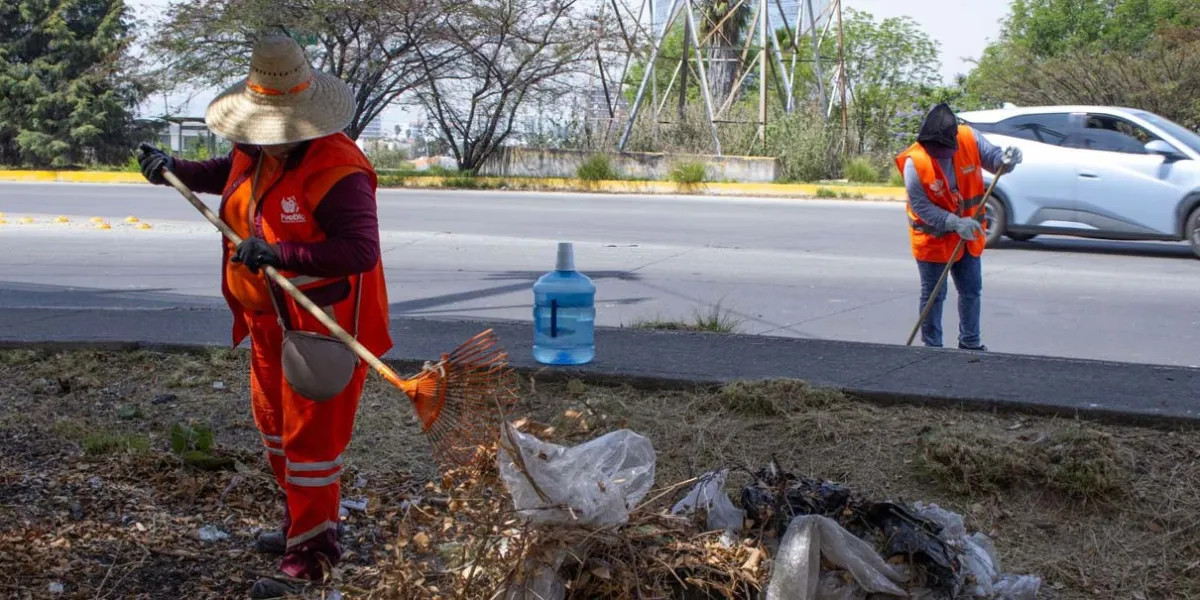 Puebla fortalece limpieza urbana en Bulevar Municipio Libre con acciones continuas
