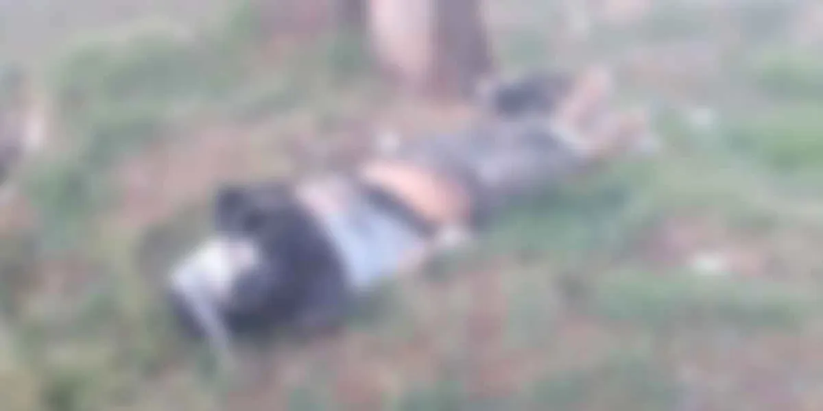 Tiraron cuerpo degollado y emplayado del torso en Texmelucan 