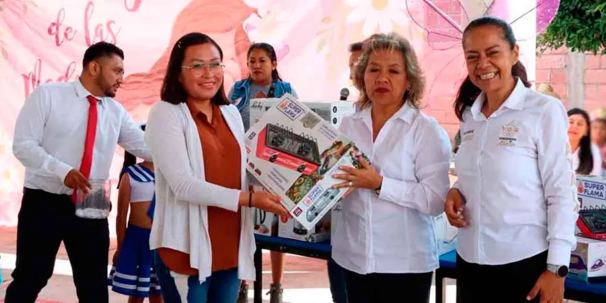 Ariadna Ayala sigue celebrando a las mamás en Atlixco