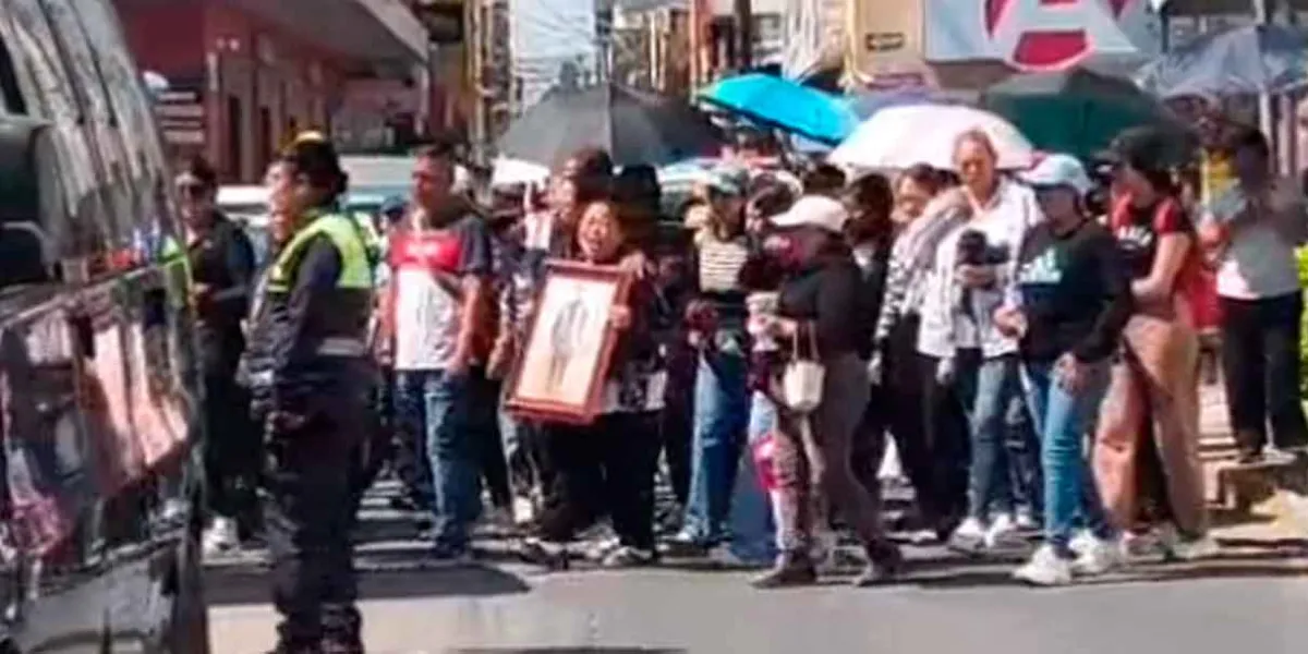 Familiares y amigos exigen detención del asesino de Jonathan