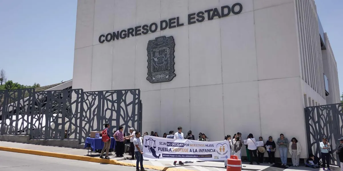 Con 17 mil firmas, buscan frenar reforma de identidad de género infantil en Puebla