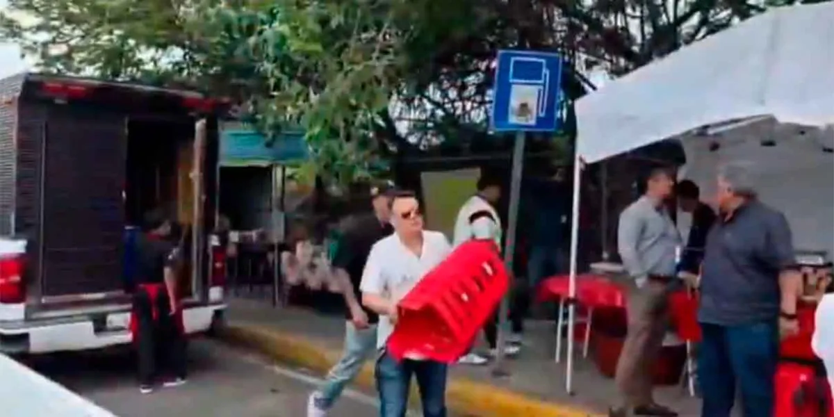 Decomisan carnitas y memelas en redada frente a Finanzas