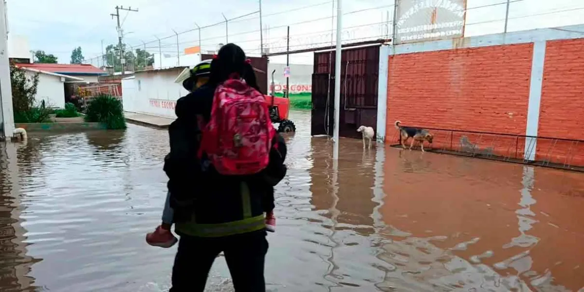 SEP suspende clases en sierras de Puebla por frente frío 50
