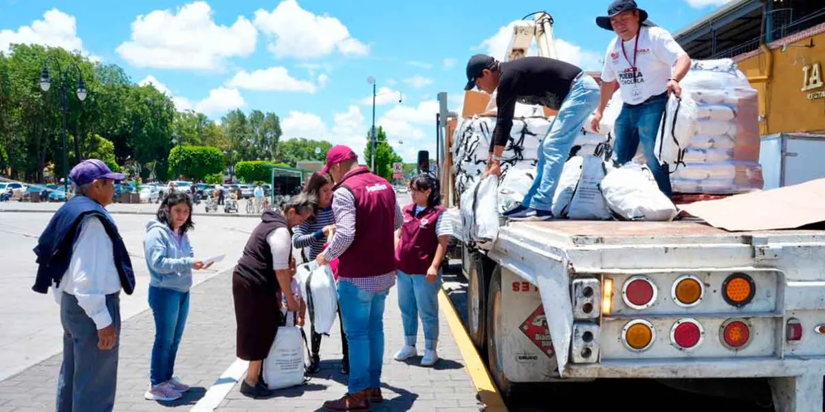 Tonantzin Fernández fortalece apoyos alimentarios para familias vulnerables en San Pedro Cholula