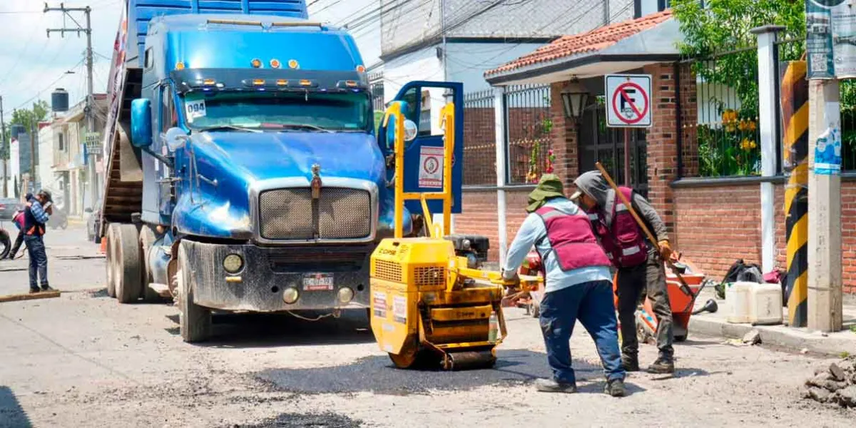 Programa Bachetón 2026  repara vialidades en San Pedro Cholula,