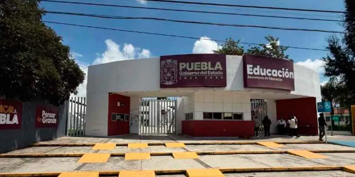 No sirve la plataforma digital para inscripciones escolares, lamentan padres de familia