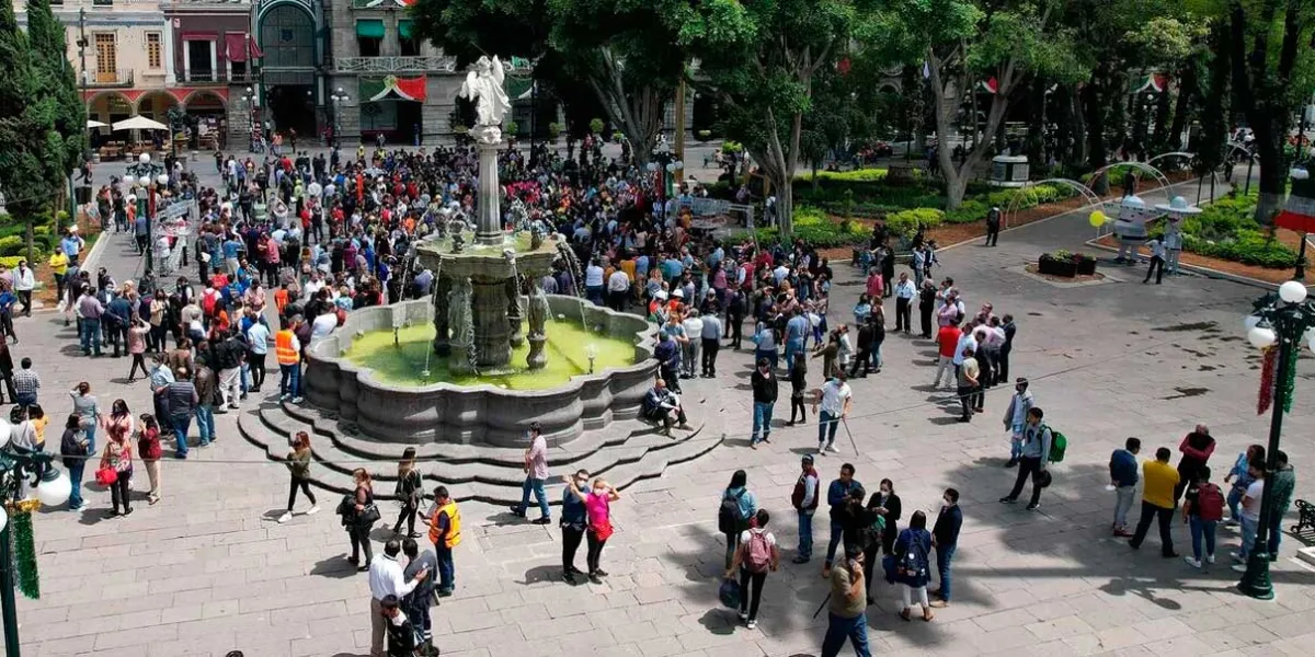 Pantallas gigantes, regalos y actividades en el zócalo de Puebla por el mundial de fut