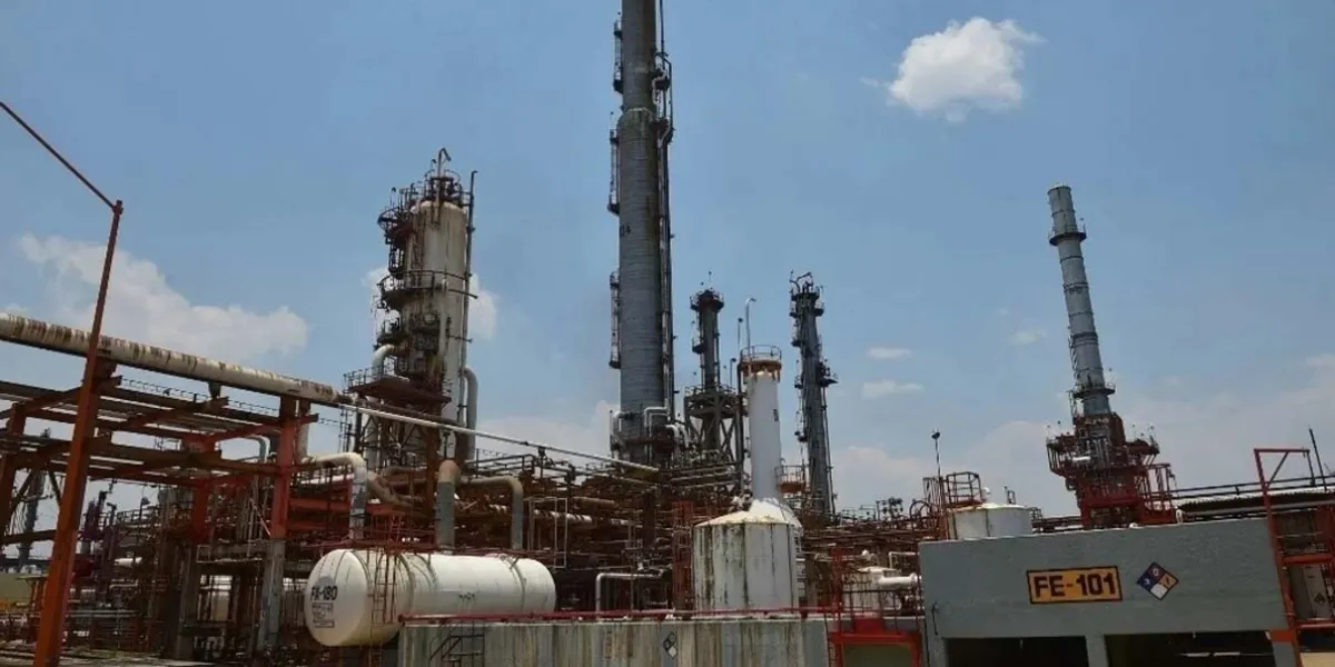Pemex enfrenta un hueco millonario: detectan 20.8 millones de barriles de crudo sin registro