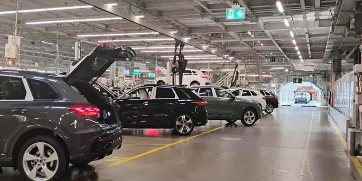 Escasez de componentes obliga a Audi México a modificar turnos en Puebla