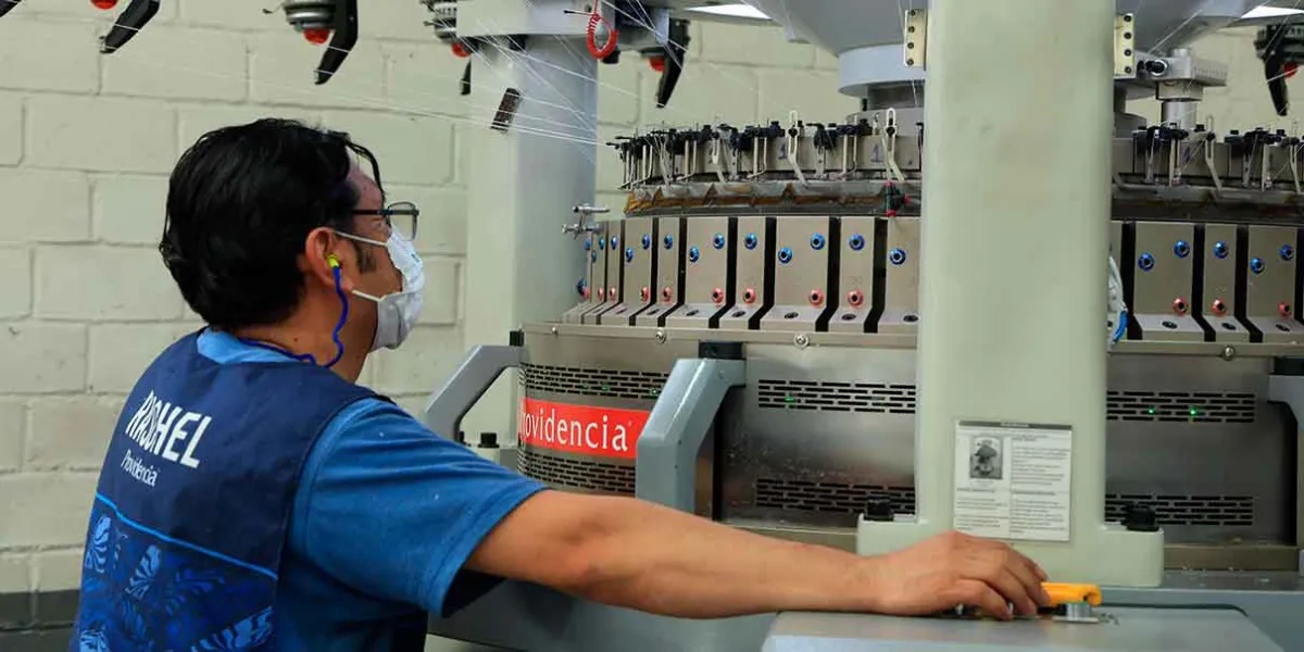 México alcanza cifra histórica de empleo formal con más de 22.7 millones de trabajadores: IMSS