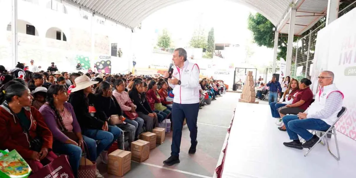 Entrega Pepe Chedraui 3 mil apoyos alimentarios en San Andrés Azumiatla