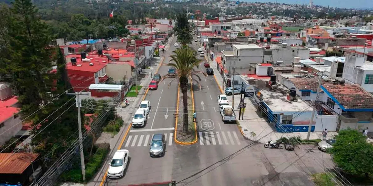 Entrega Pepe Chedraui rehabilitación vial en la Junta Auxiliar Ignacio Zaragoza, con el Tren Capitalino de Pavimentación