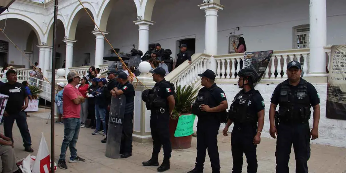 Crisis en Acatlán podría llevar al Congreso de Puebla a instalar un Concejo Municipal