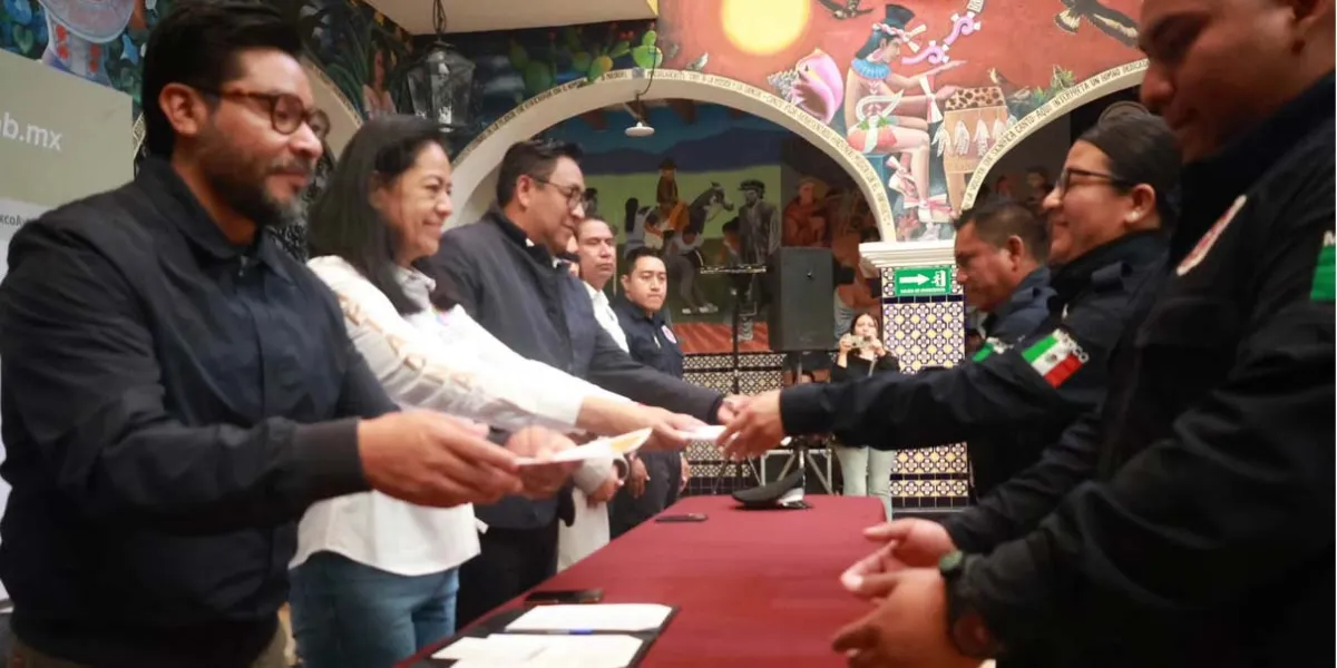 Ariadna Ayala reconoció compromiso y voluntad de policías en Atlixco