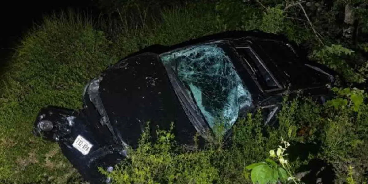 Accidente en Pantepec deja dos muertos tras caer a barranco