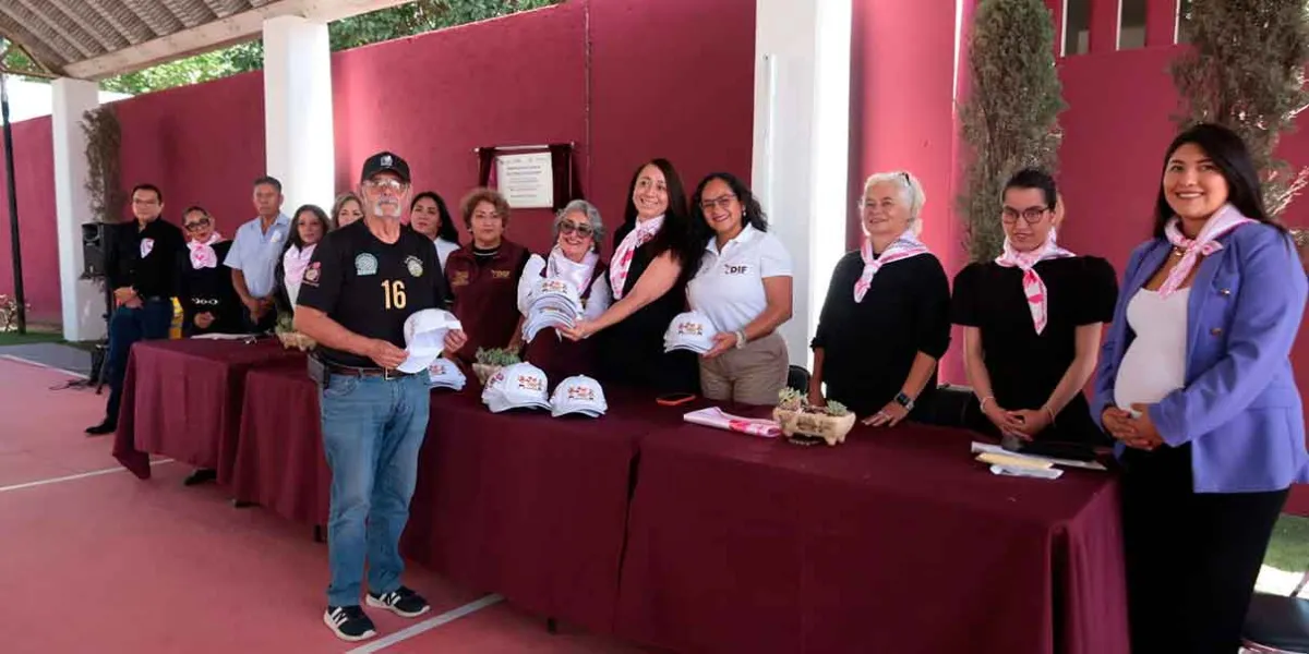 San Pedro Cholula rehabilita cancha y jardines de Casa del Abue