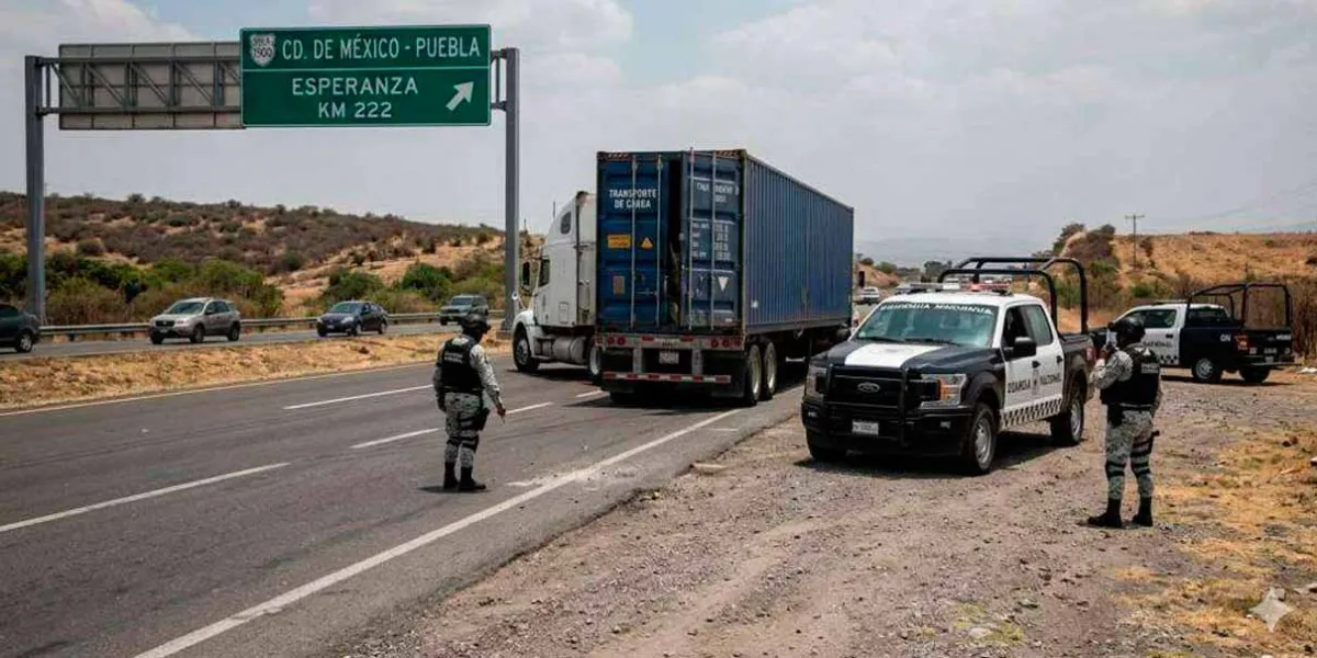 Desaparece chofer con cargamento de fruta en Esperanza; familiares piden ayuda 