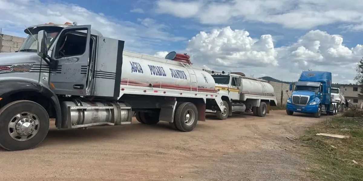Detectan pozo irregular en Amozoc y aseguran pipas con miles de litros de agua