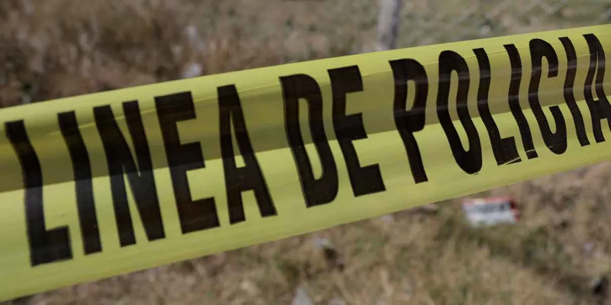 Doble homicidio en Huixcolotla; dos cuerpos y una moto en La Portada