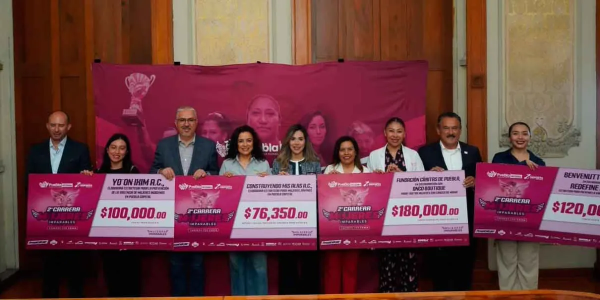 Entrega  Pepe Chedraui donativos de la 2da. Carrera Mujeres Imparables en favor de las poblanas