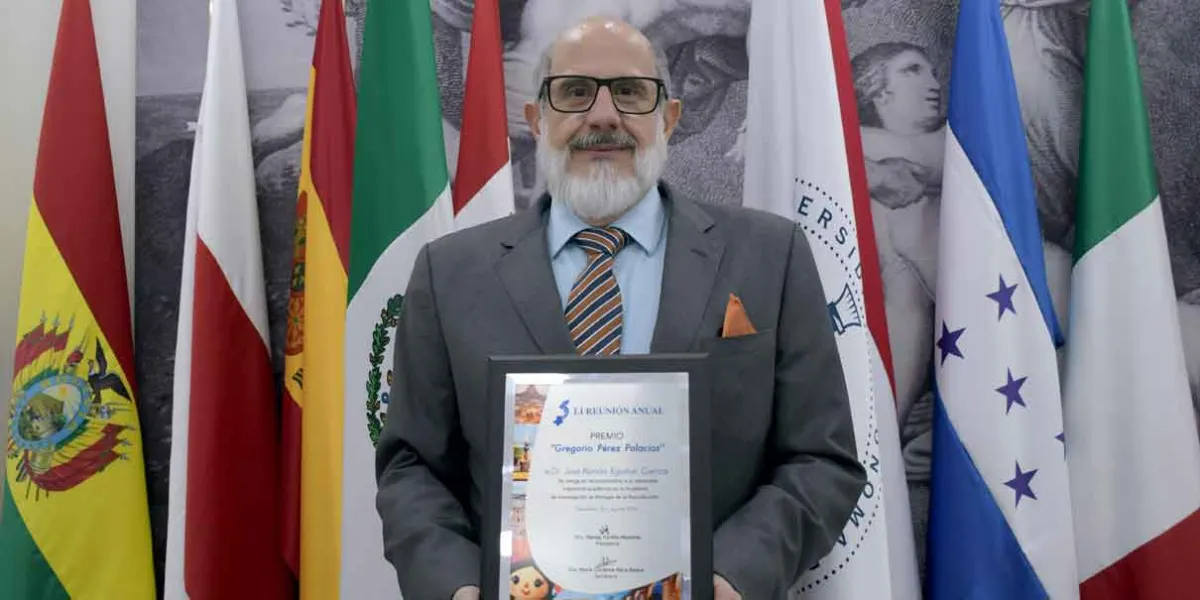 José Ramón Eguibar investigador BUAP recibe premio “Gregorio Pérez Palacios” por su trayectoria académica