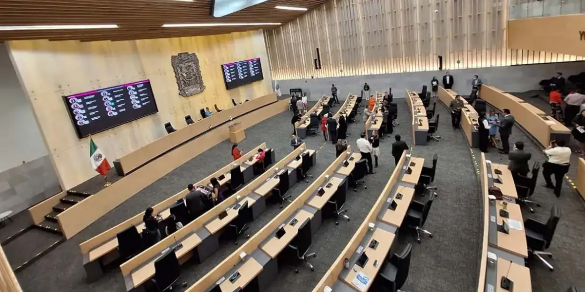 No sean chapulines, aún no es año electoral, dicen desde el Congreso a diputados