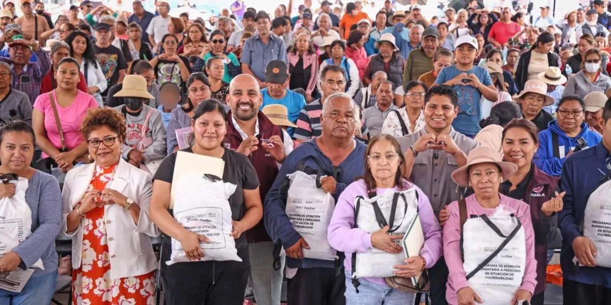 Acercan apoyos alimentarios a familias de Cuautlancingo
