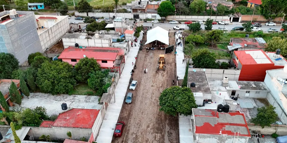 Atlixco sigue progresando con Ariadna Ayala; inician rehabilitación de calle en Valle Real