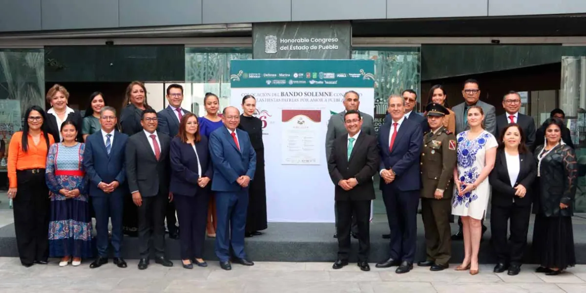 Colocan en el Congreso del Estado el Bando Solemne con motivo de las Fiestas Patrias 2026