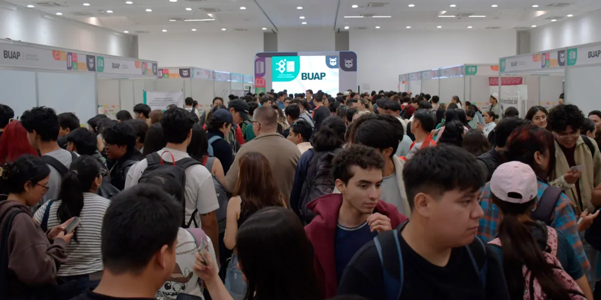 BUAP vincula a estudiantes con más de 140 convenios para 2027