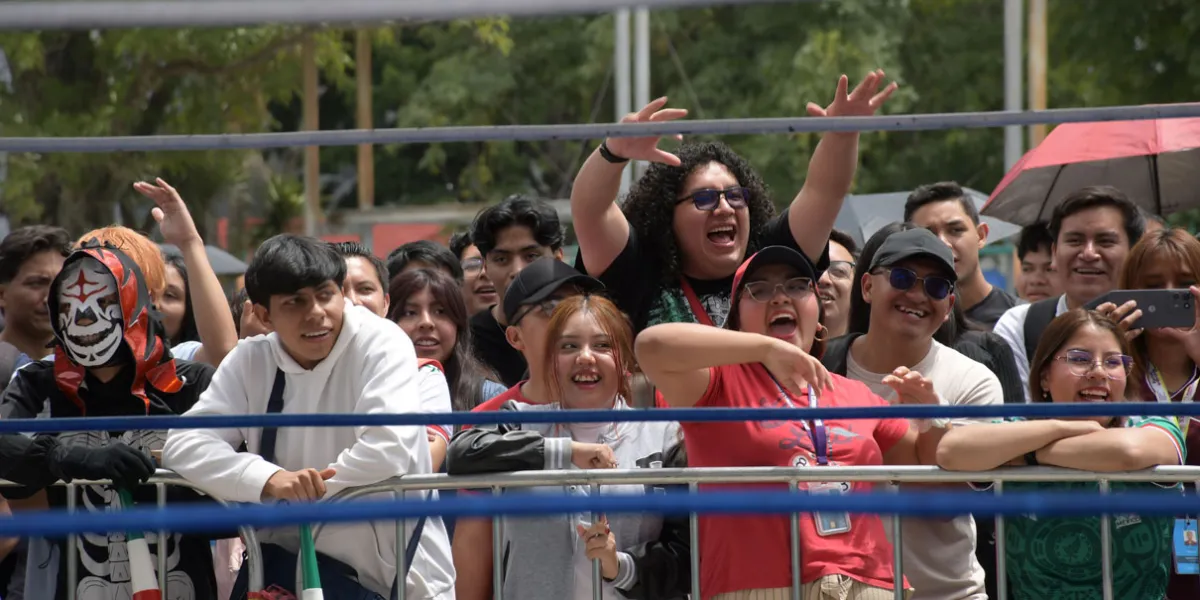 Convive comunidad BUAP en la Fiesta Mexicana
