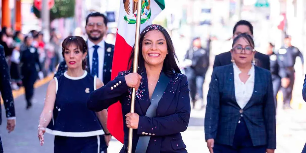 San Andrés Cholula celebra desfile patrio con más de mil 800 estudiantes