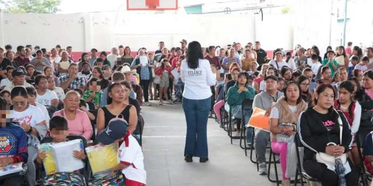 Entregan 5 mil kits escolares a estudiantes de primaria en Atlixco