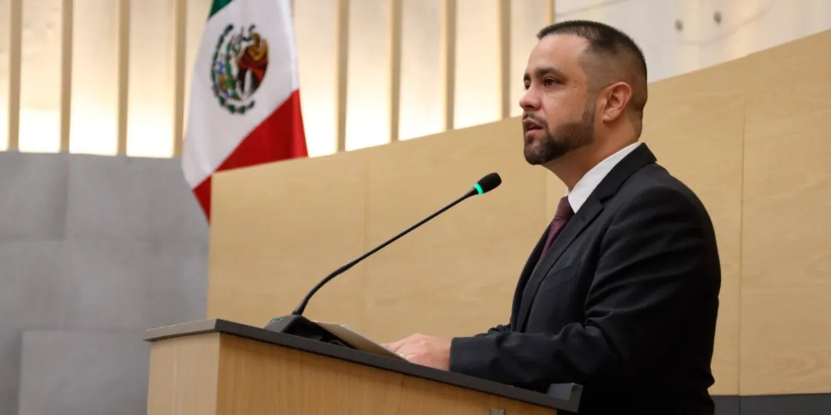 evocar permisos obtenidos con información contraria a la Ley