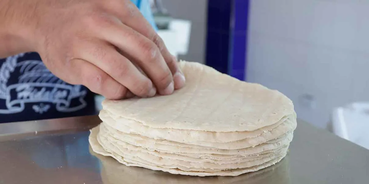 Tortilla llegaría a 20 pesos en Puebla pese a abasto de maíz