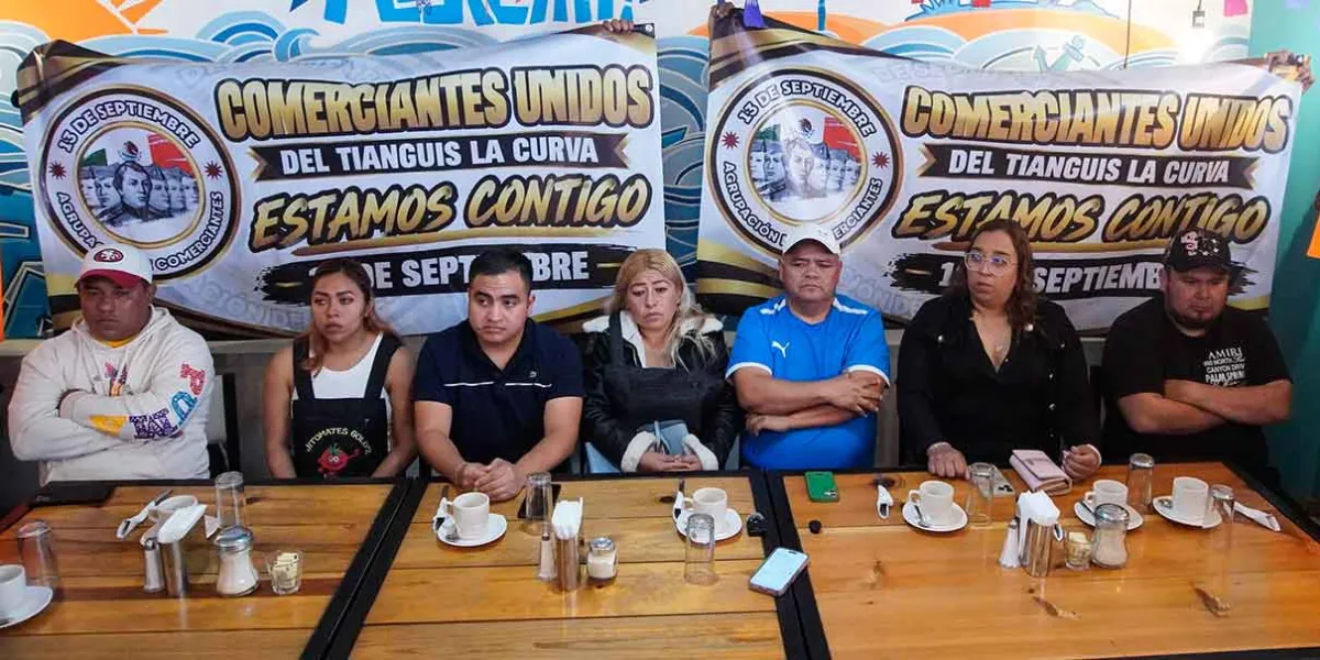 Comerciantes denuncian amenazas y cobros excesivos en tianguis La Curva