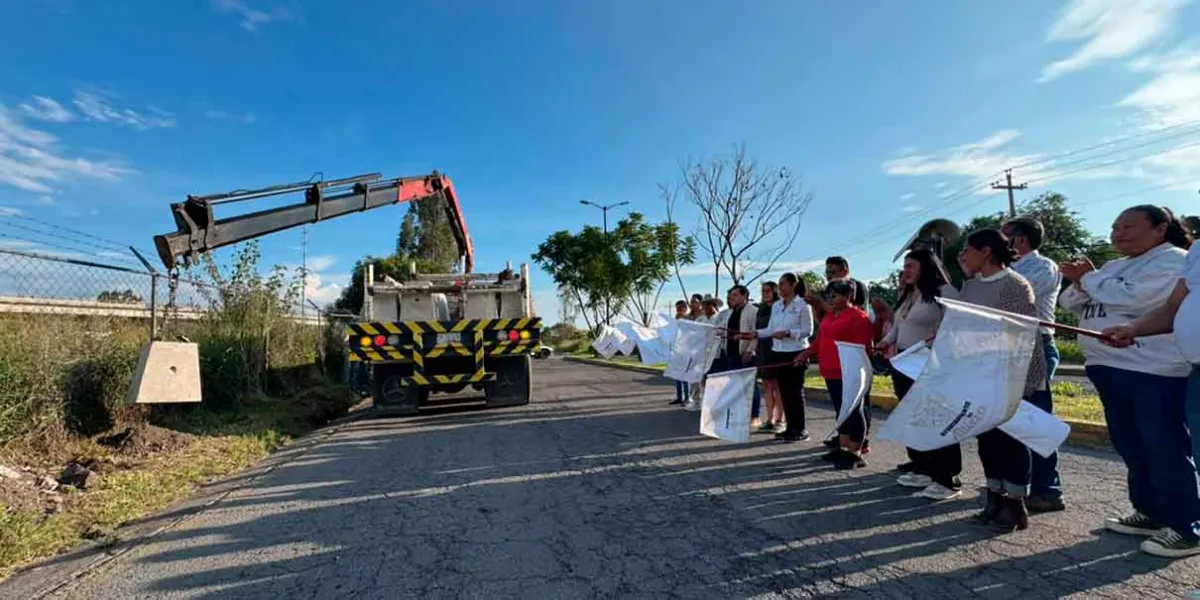 Atlixco inicia alumbrado solar en Calzada Oaxaca con 30 luminarias