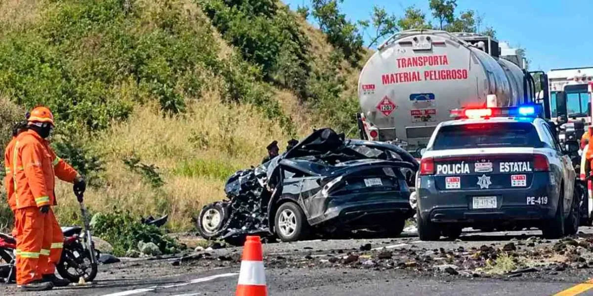 Automovilista muere tras choque con pipa en la Siglo XXI, Atlixco