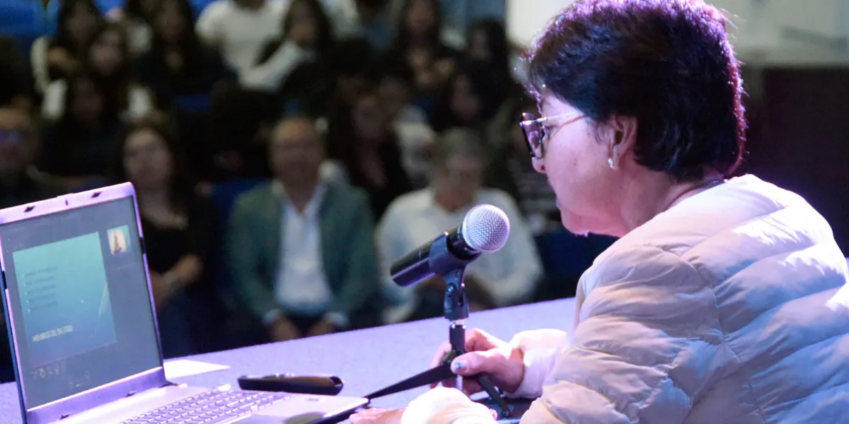 Clausura Lilia Cedillo Simposio Internacional de Investigación Traslacional 2026 en la BUAP
