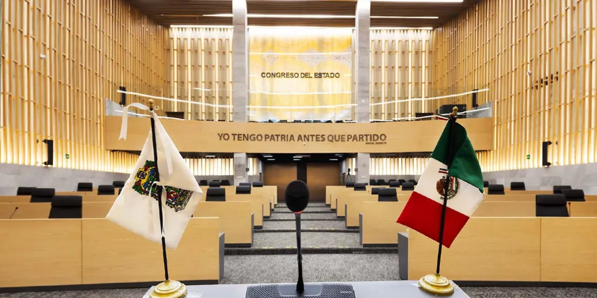La fábrica de iniciativas que no legisla
