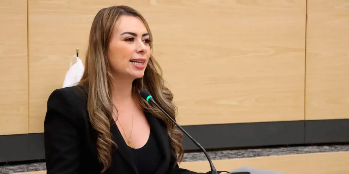 Recuperar la antigua estación del ferrocarril para los cholultecas, propuso la diputada María de la Barreda