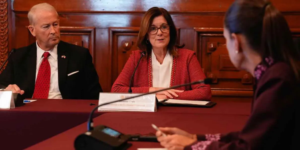 Sheinbaum y embajador de EU abordan inversiones y T-MEC con empresarios