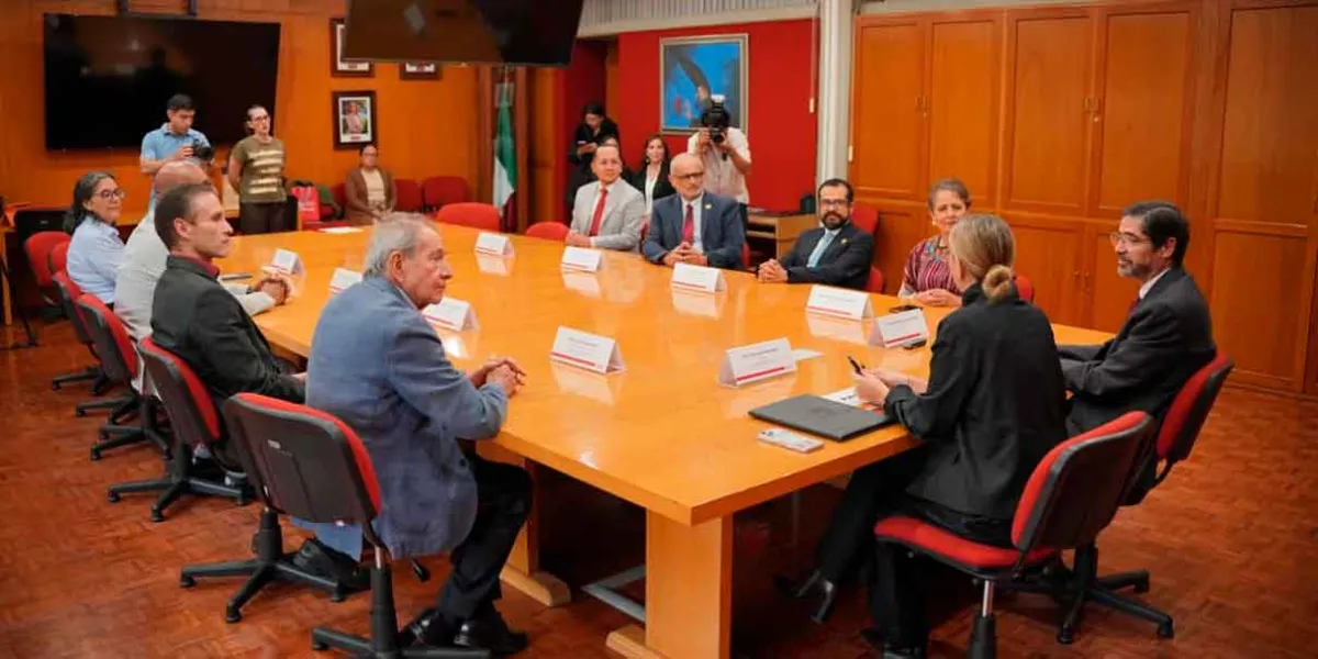 Turismo de Puebla e IBERO firman convenio para investigación y capacitación