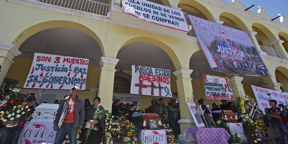 9 policías estatales bajo investigación por ataque en Coyomeapan