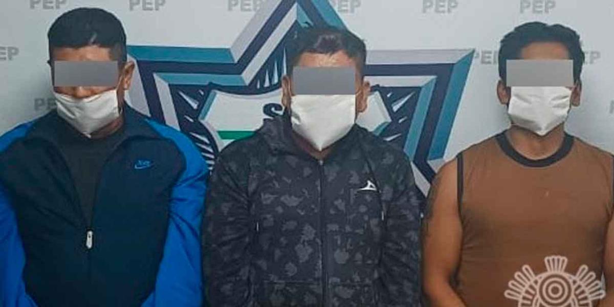 Policía Estatal detiene a tres hombres con armas y droga en Acatzingo